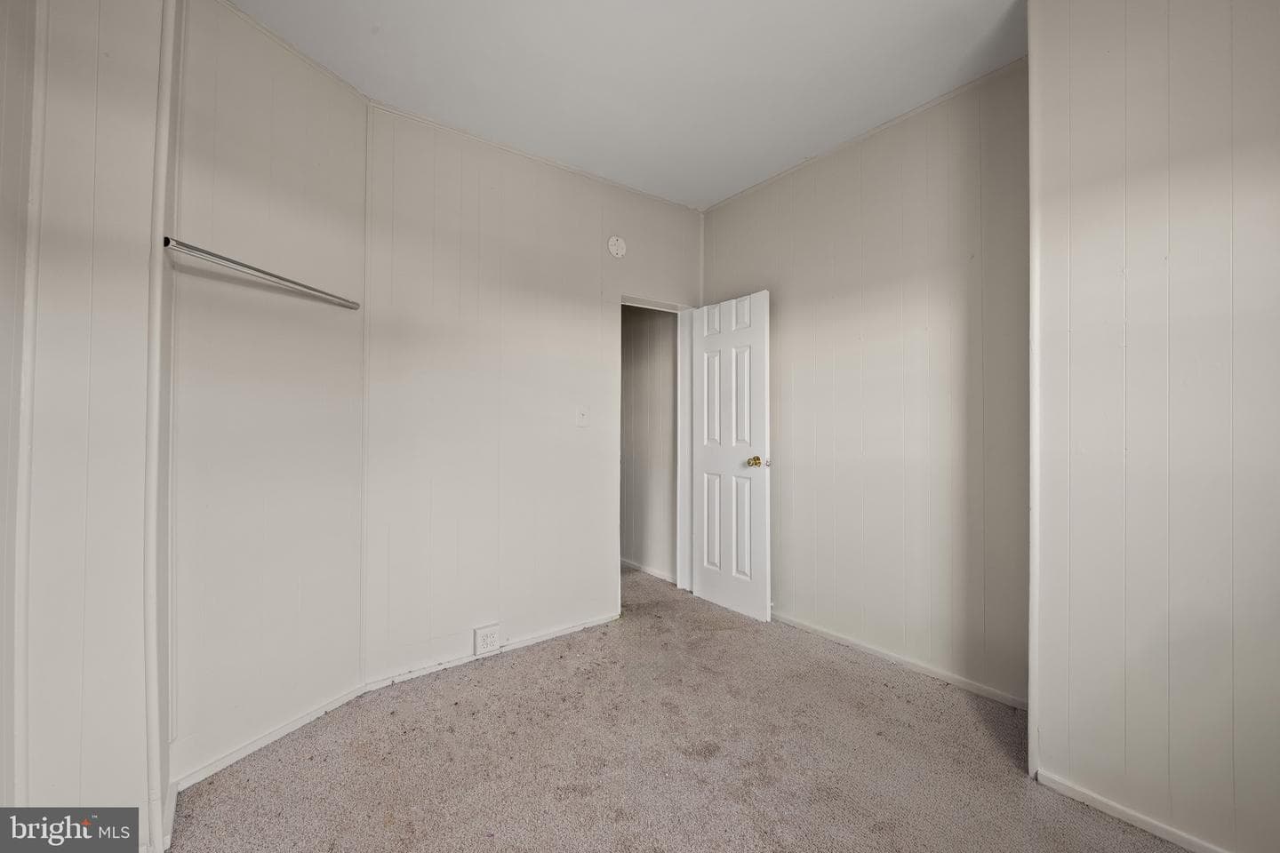 225 N Luzerne Avenue photo 29