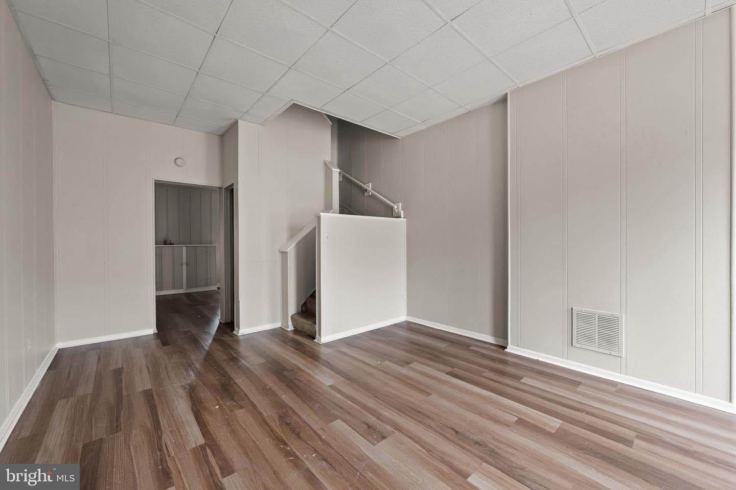 225 N Luzerne Avenue photo 8