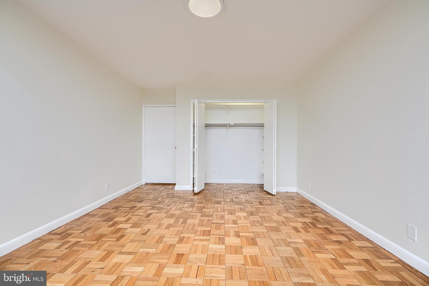 7111 Park Heights Avenue #709 photo 31