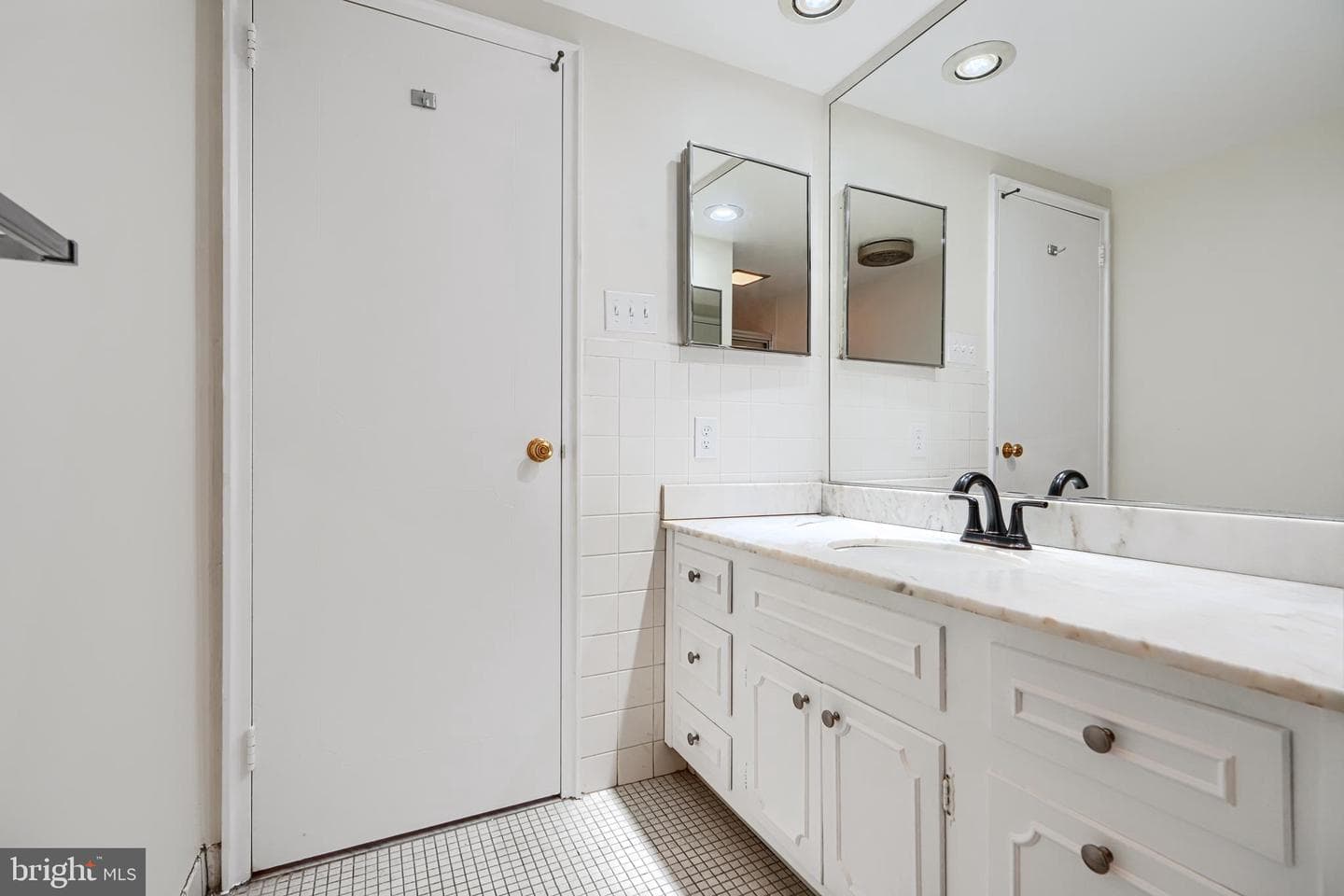 7111 Park Heights Avenue #709 photo 33