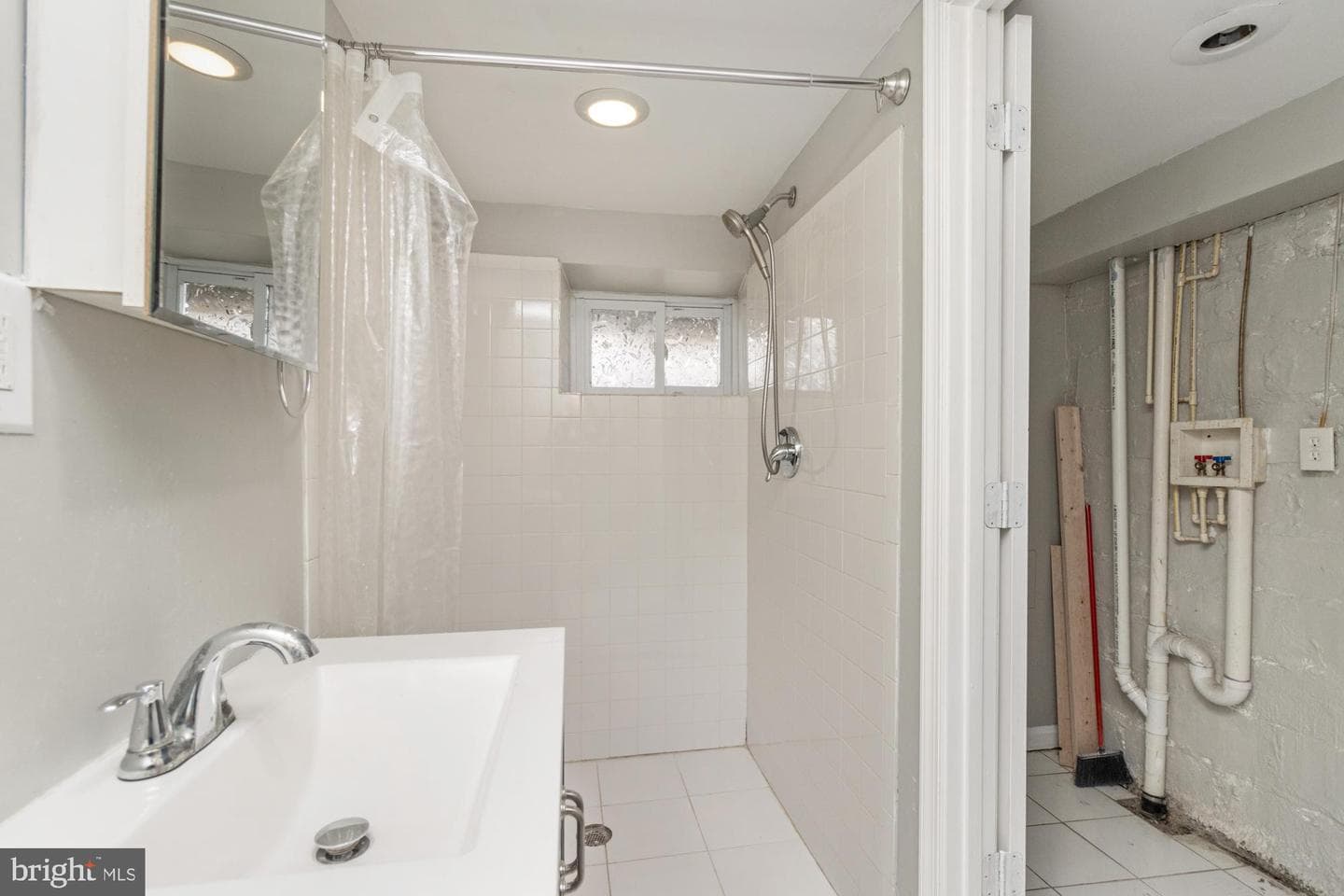 539 S Longwood Street photo 20