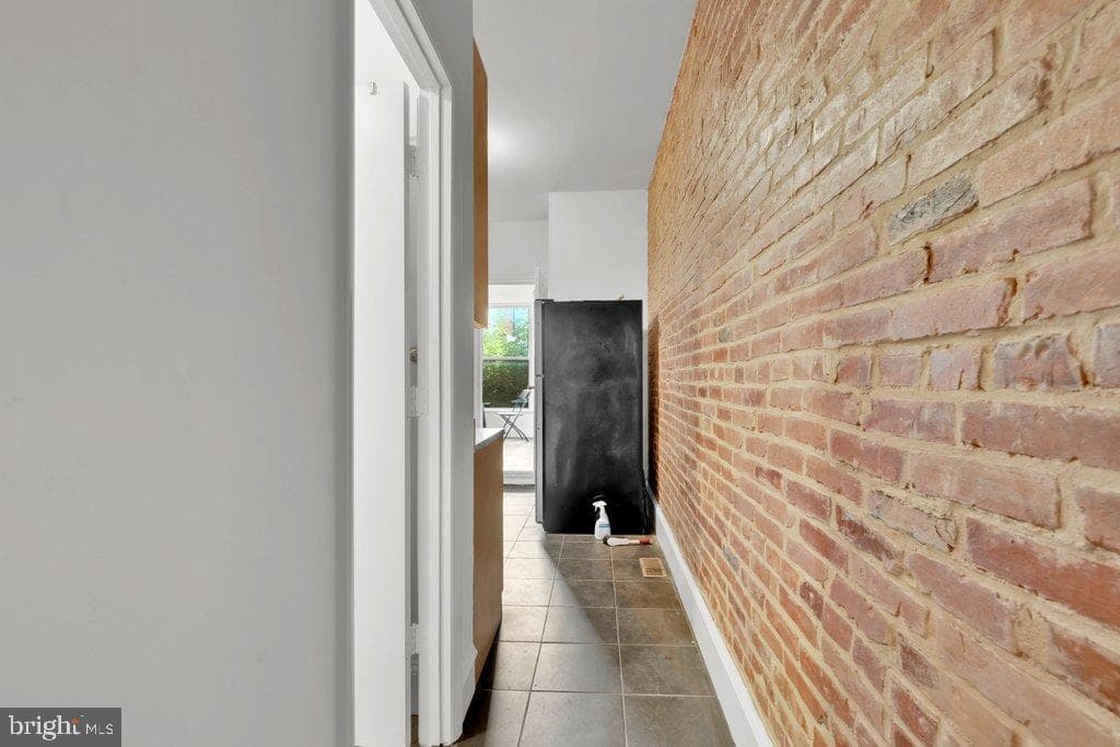 1225 S Hanover Street photo 13