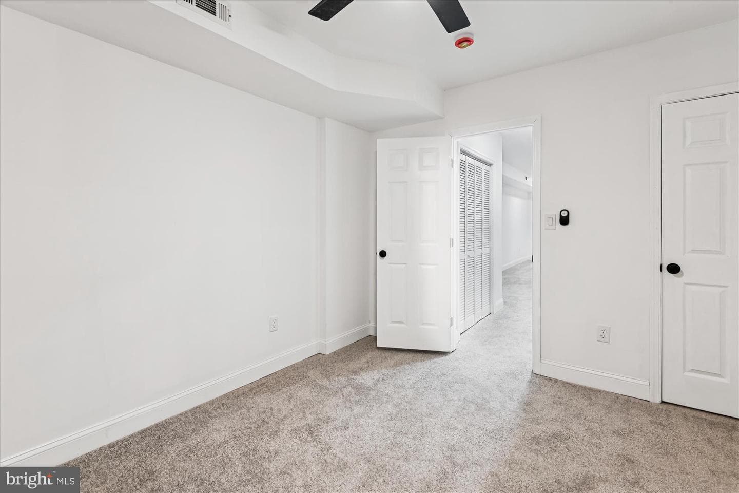 5235 Saint Charles Avenue photo 36