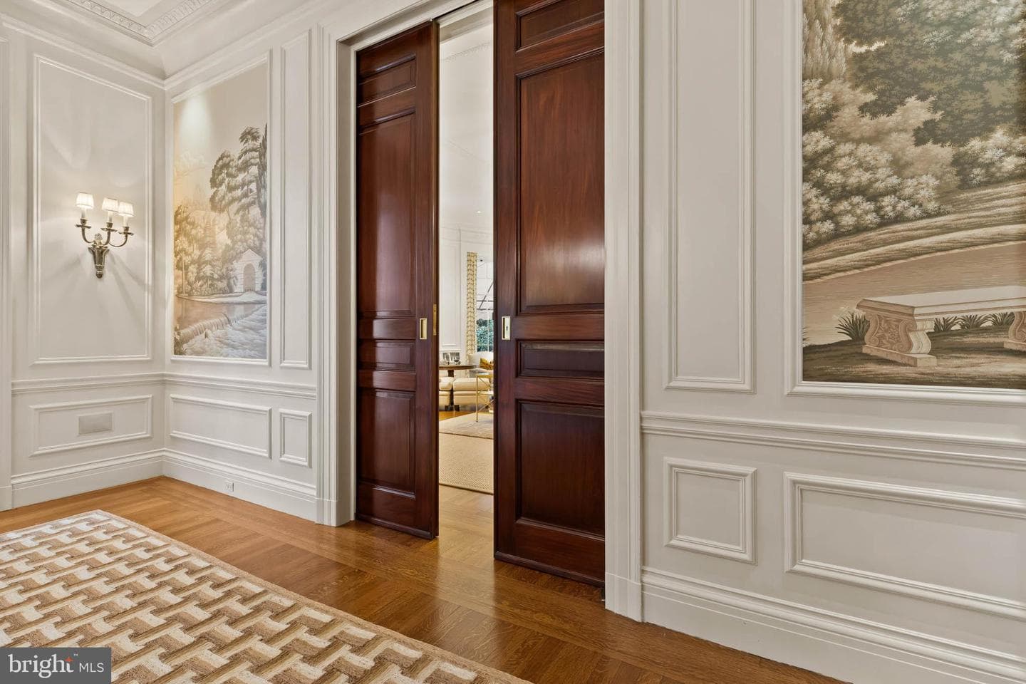 15 Charlcote Place photo 56