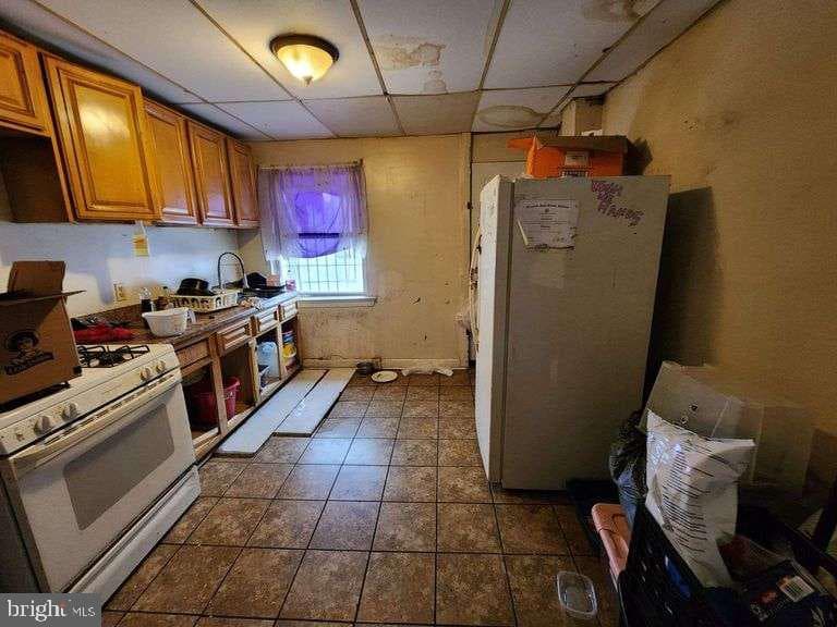 2402 Wilkens Avenue photo 6
