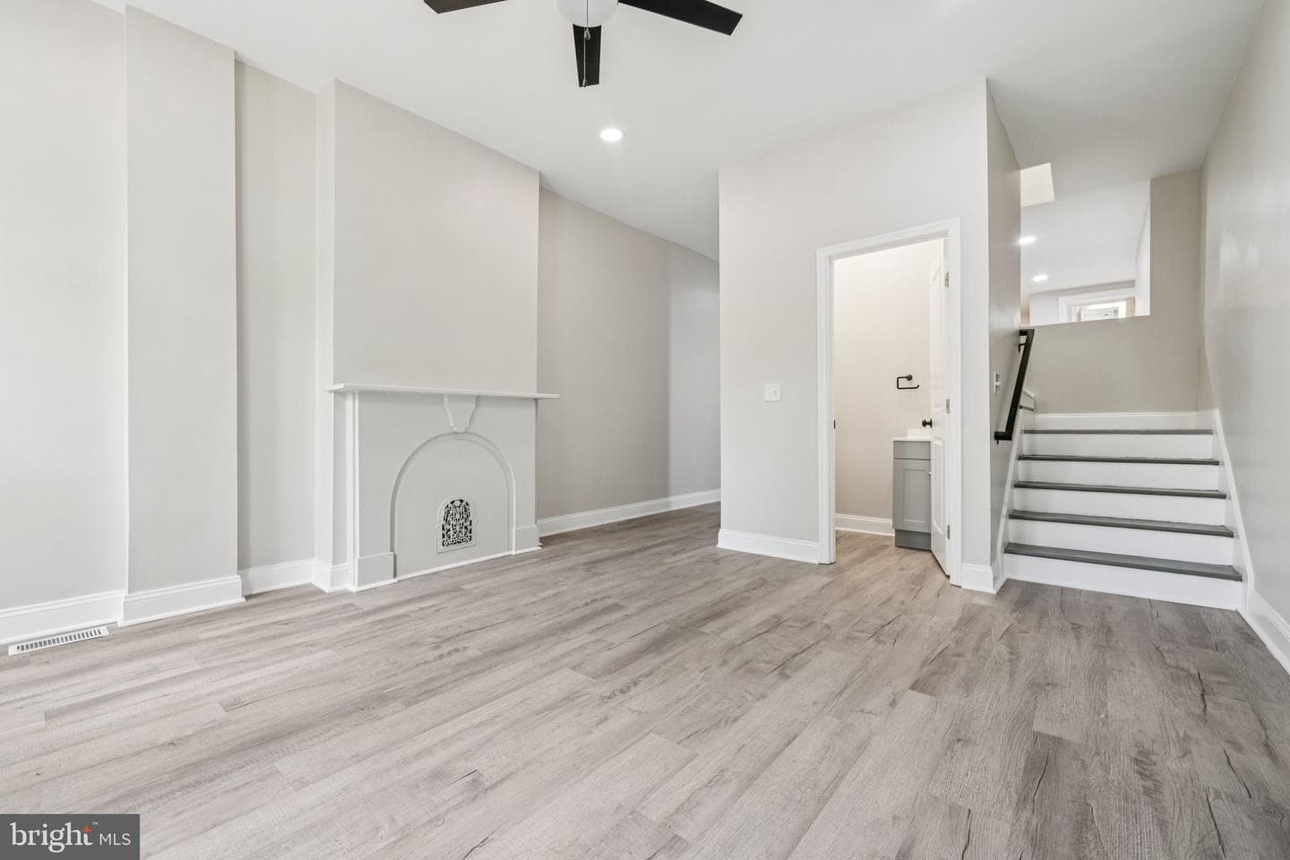 1610 N Bond Street photo 5