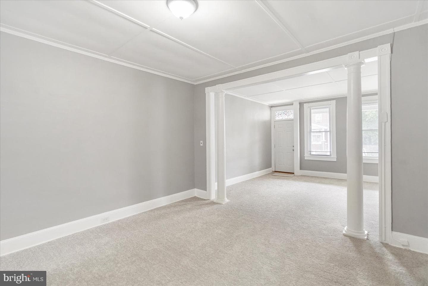 2946 Arunah Avenue photo 5
