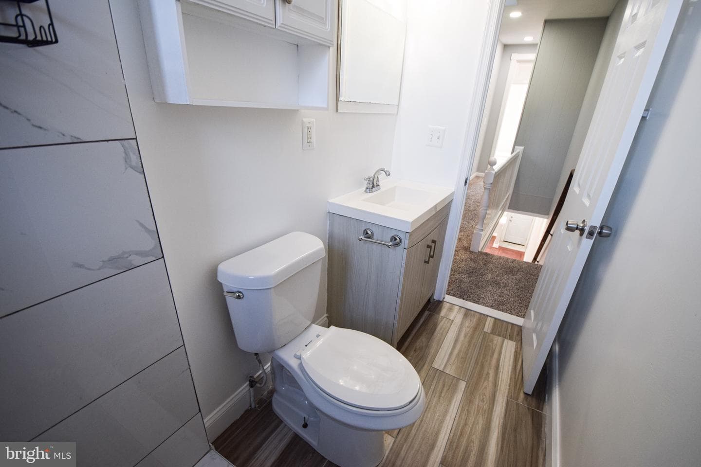 2542 W Pratt Street photo 21