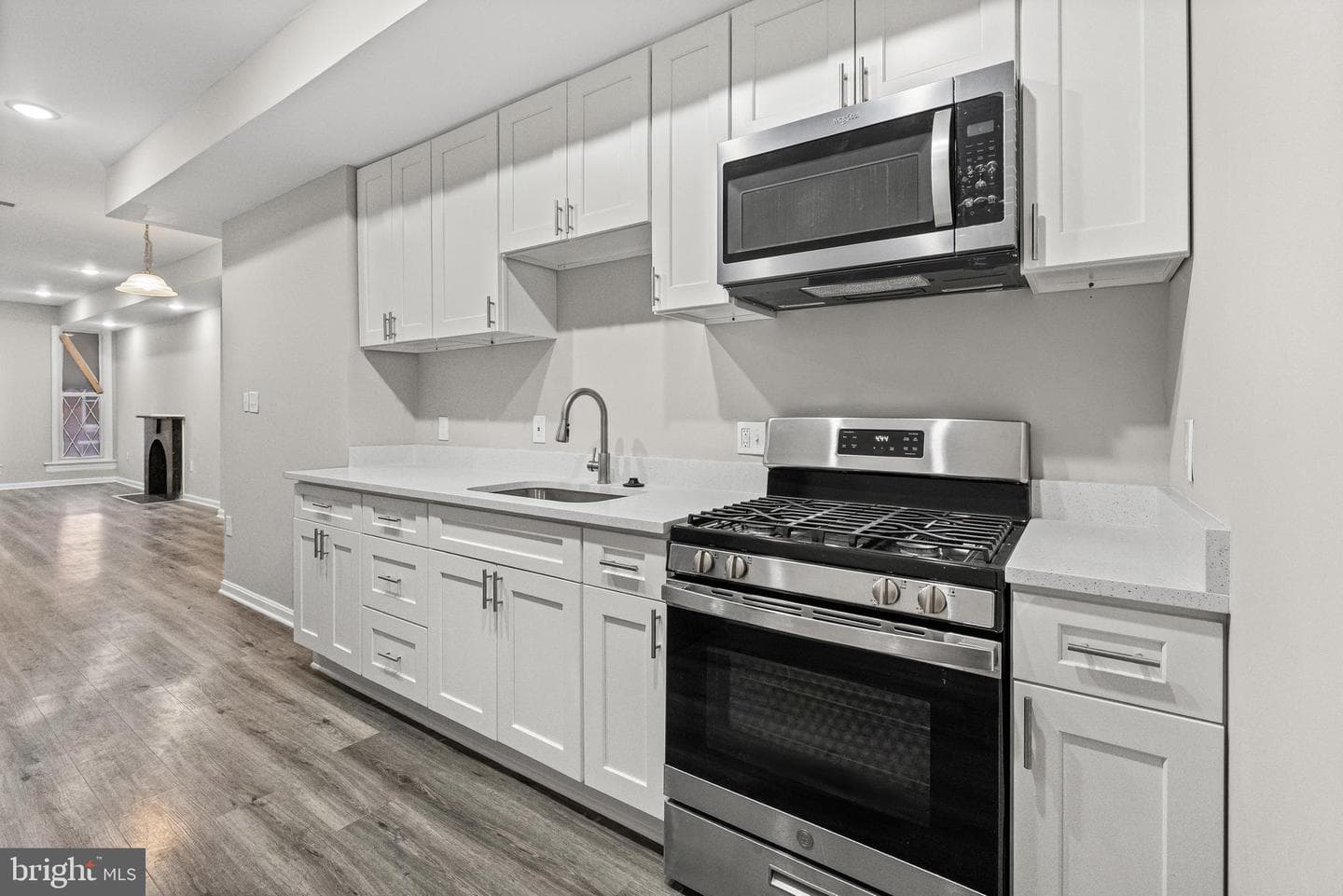 1807 E Federal Street photo 8