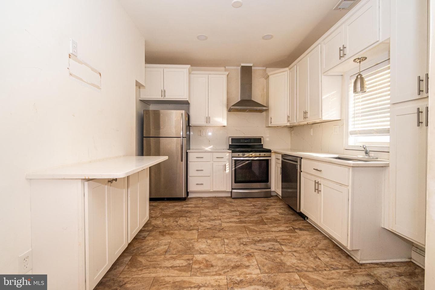 3306 Walbrook Avenue photo 4