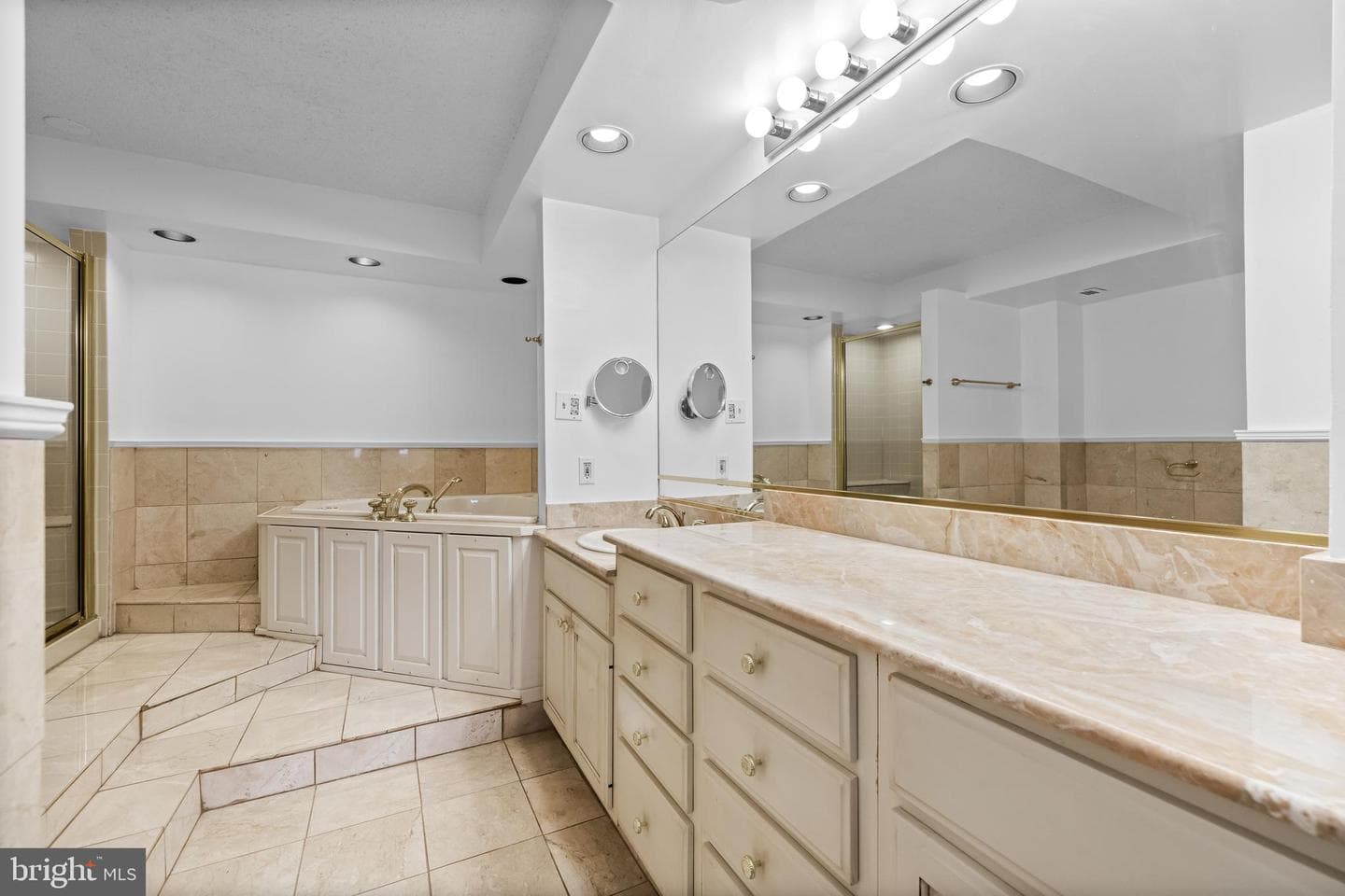 6210 Park Heights Avenue #604 photo 37