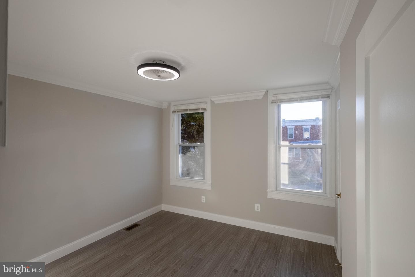 2846 Lake Avenue photo 12