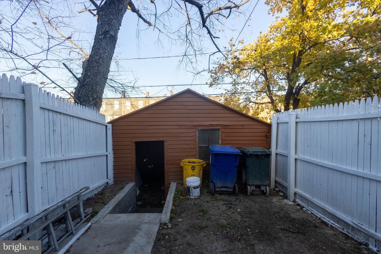 2846 Lake Avenue photo 27