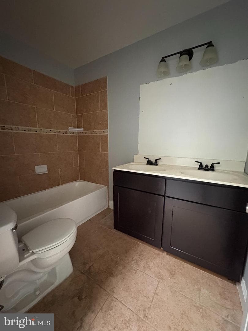 3413 Noble Street photo 12