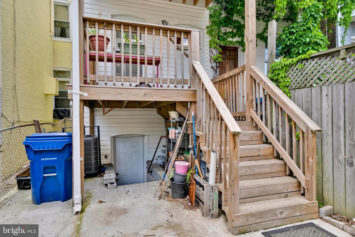 2815 Parkwood Avenue photo 49