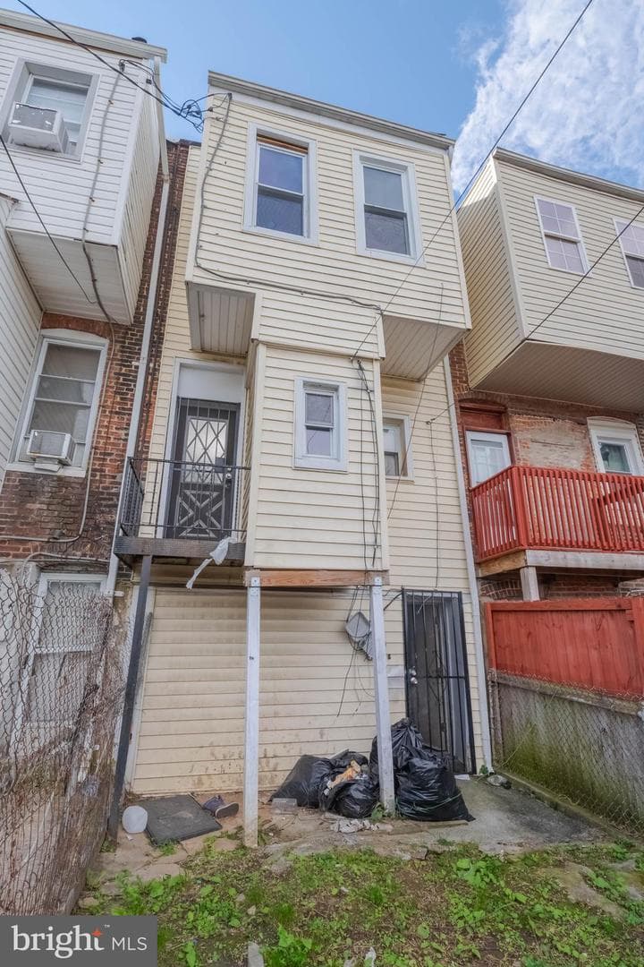2216 W Fayette Street photo 33