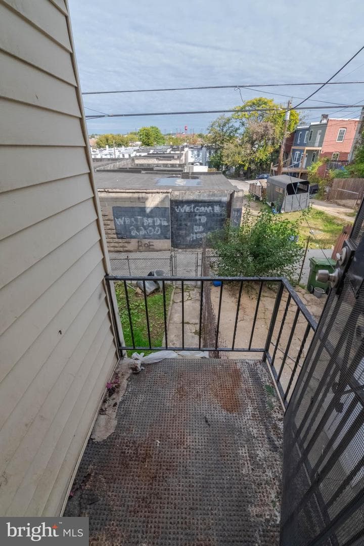 2216 W Fayette Street photo 35