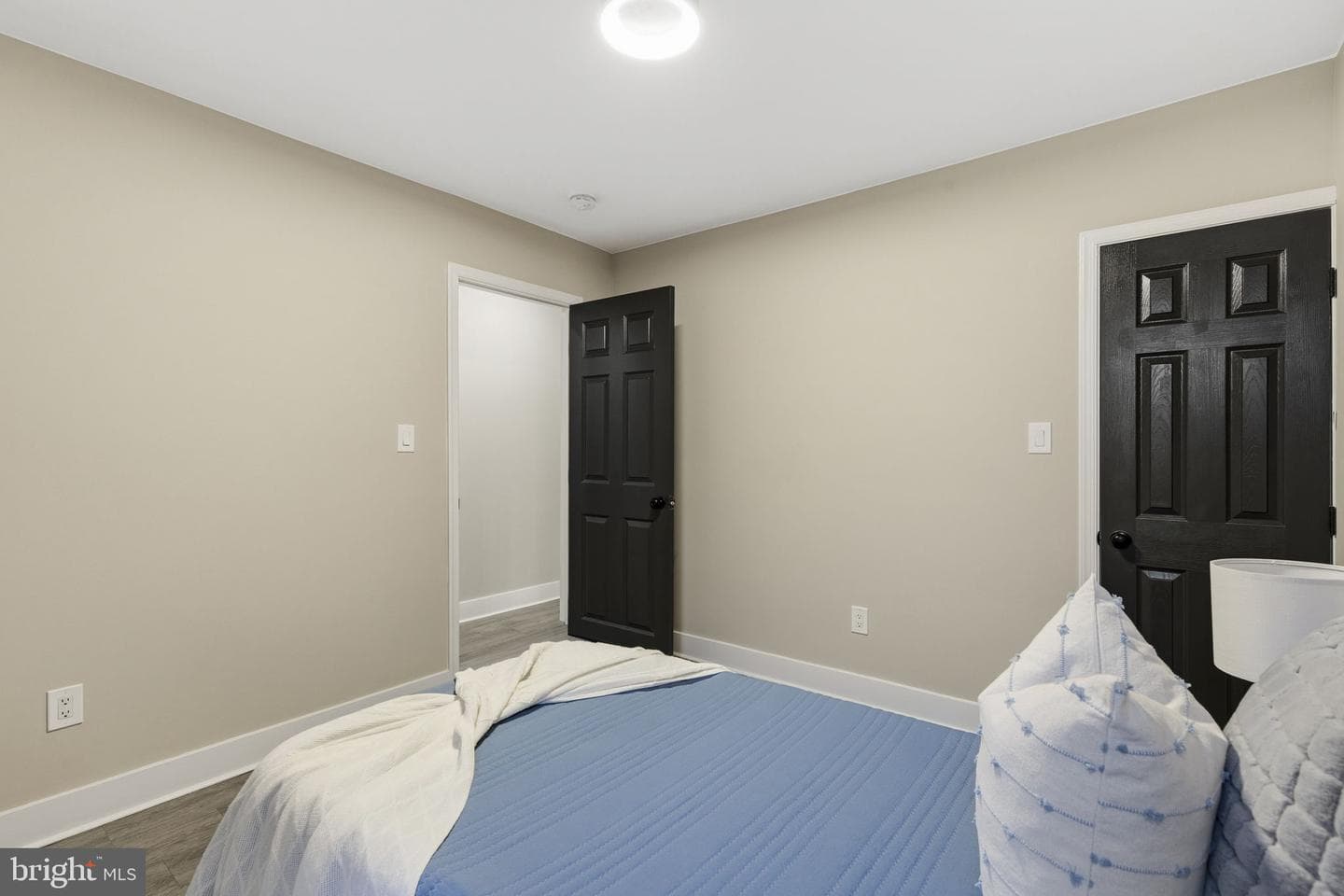 2608 Huntingdon photo 14