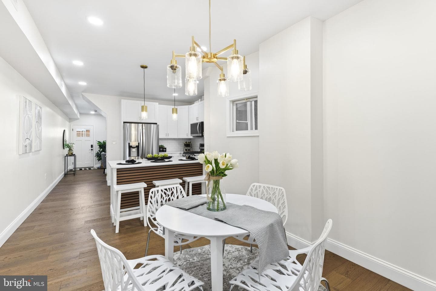 605 Parkwyrth Avenue photo 6