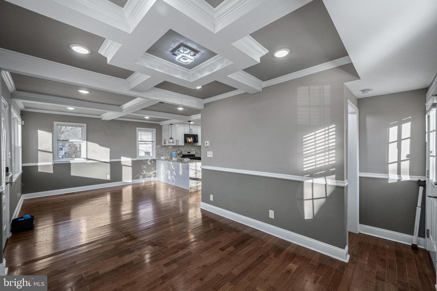 6303 Moyer Avenue photo 9