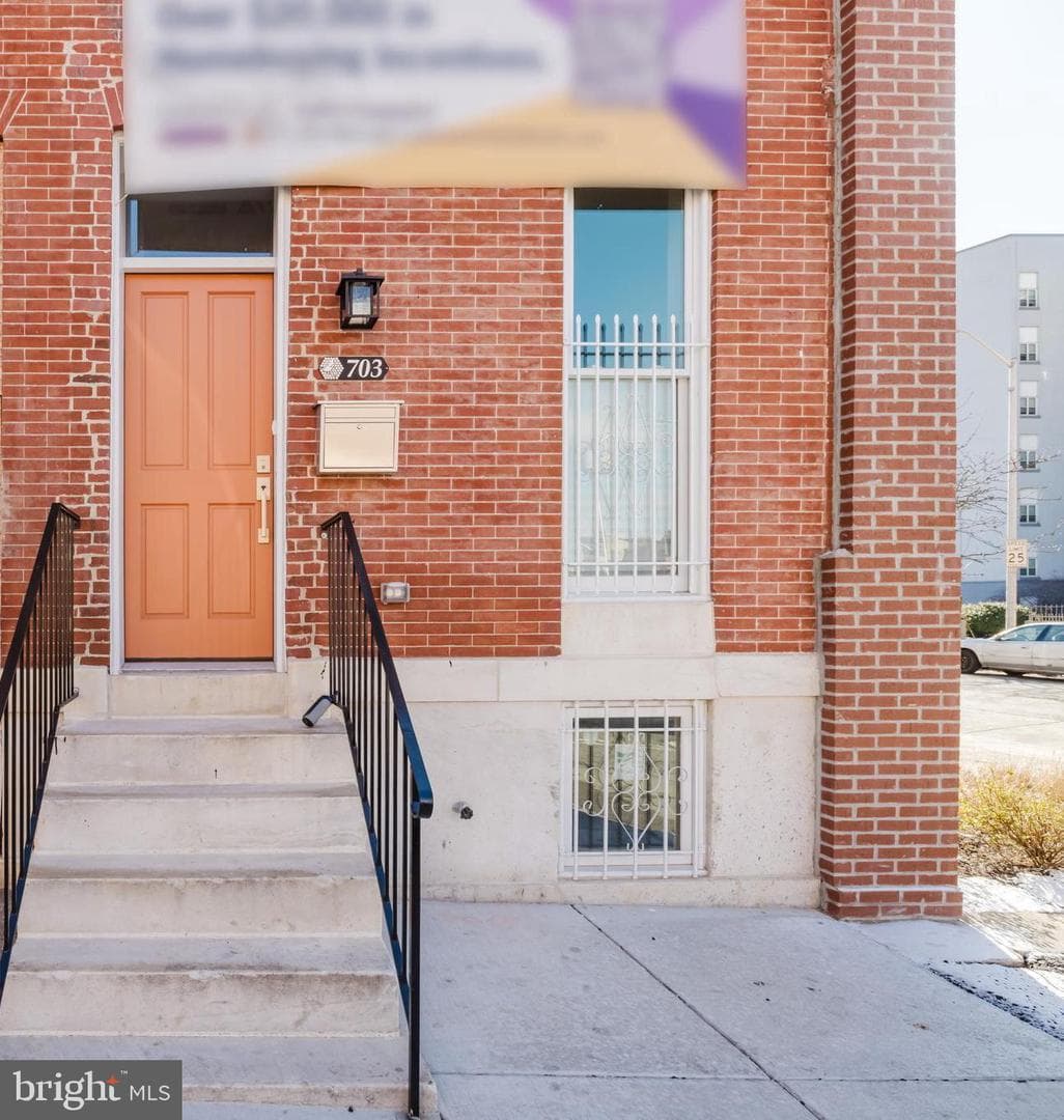 703 E Preston Street photo 24