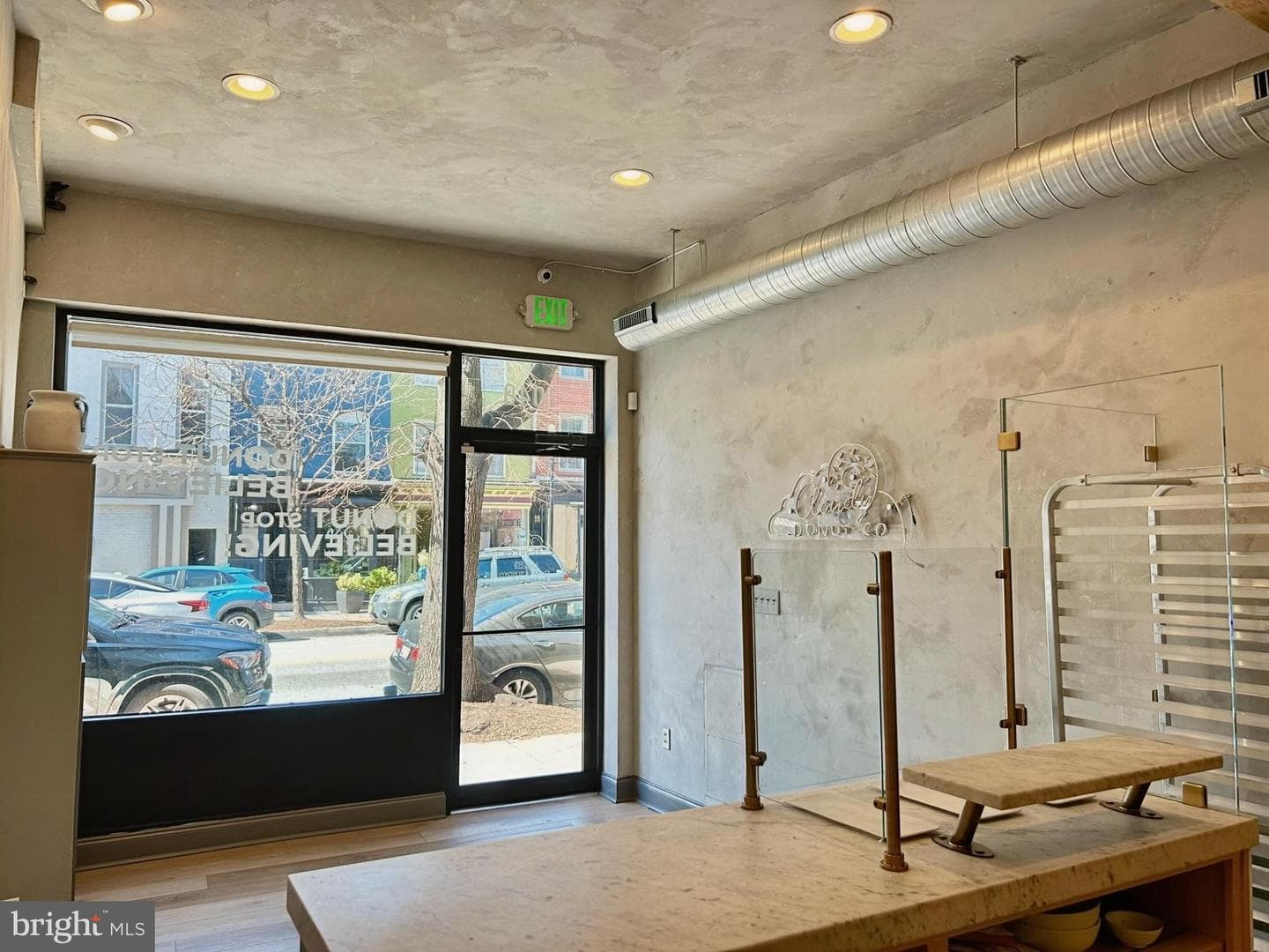 1049 S Charles Street photo 8
