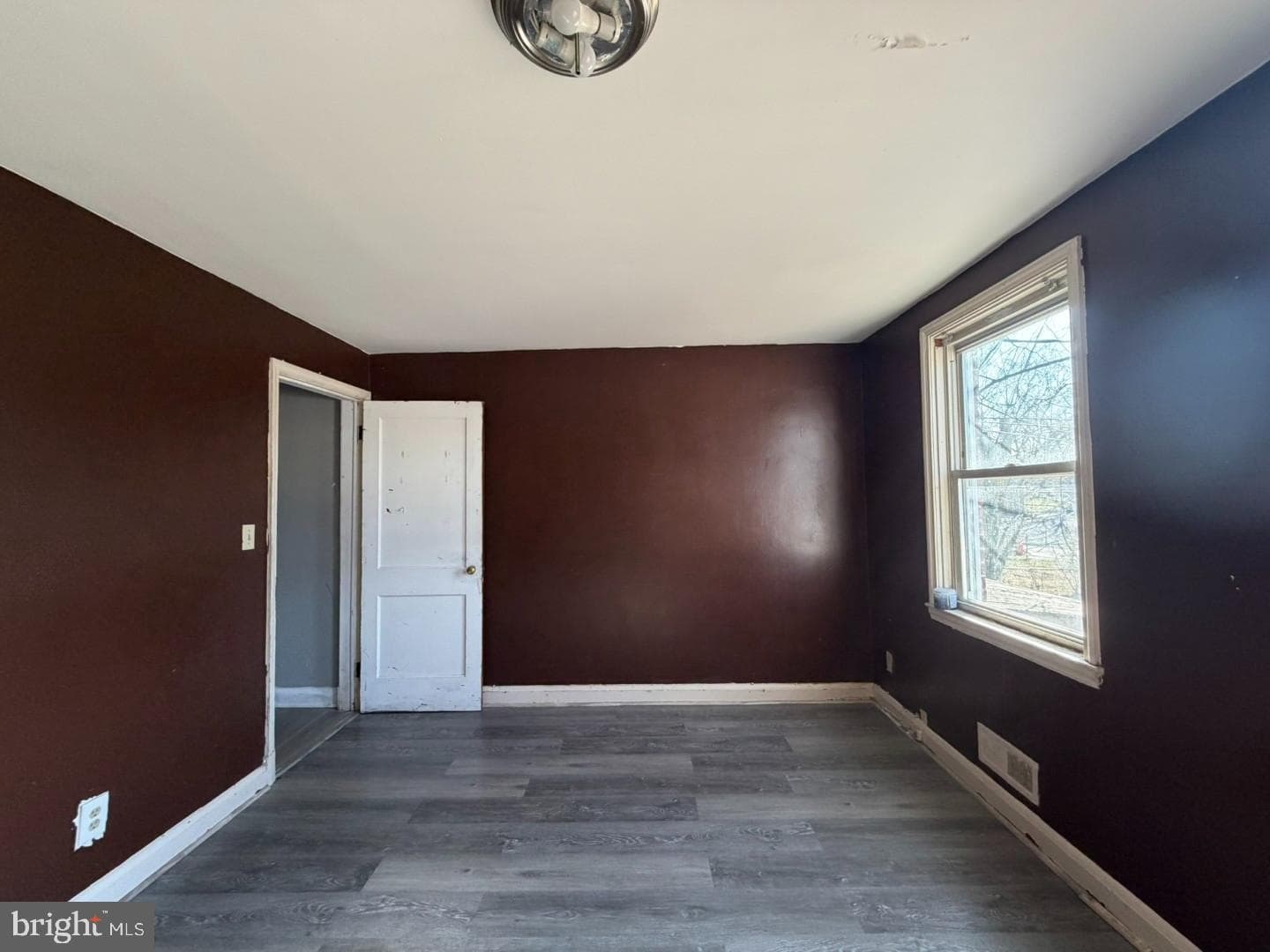 4027 Raymonn Avenue photo 6