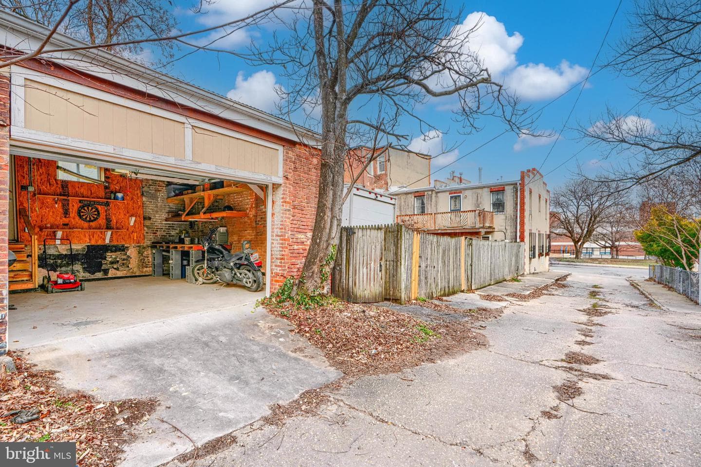 1711 Hollins Street photo 51