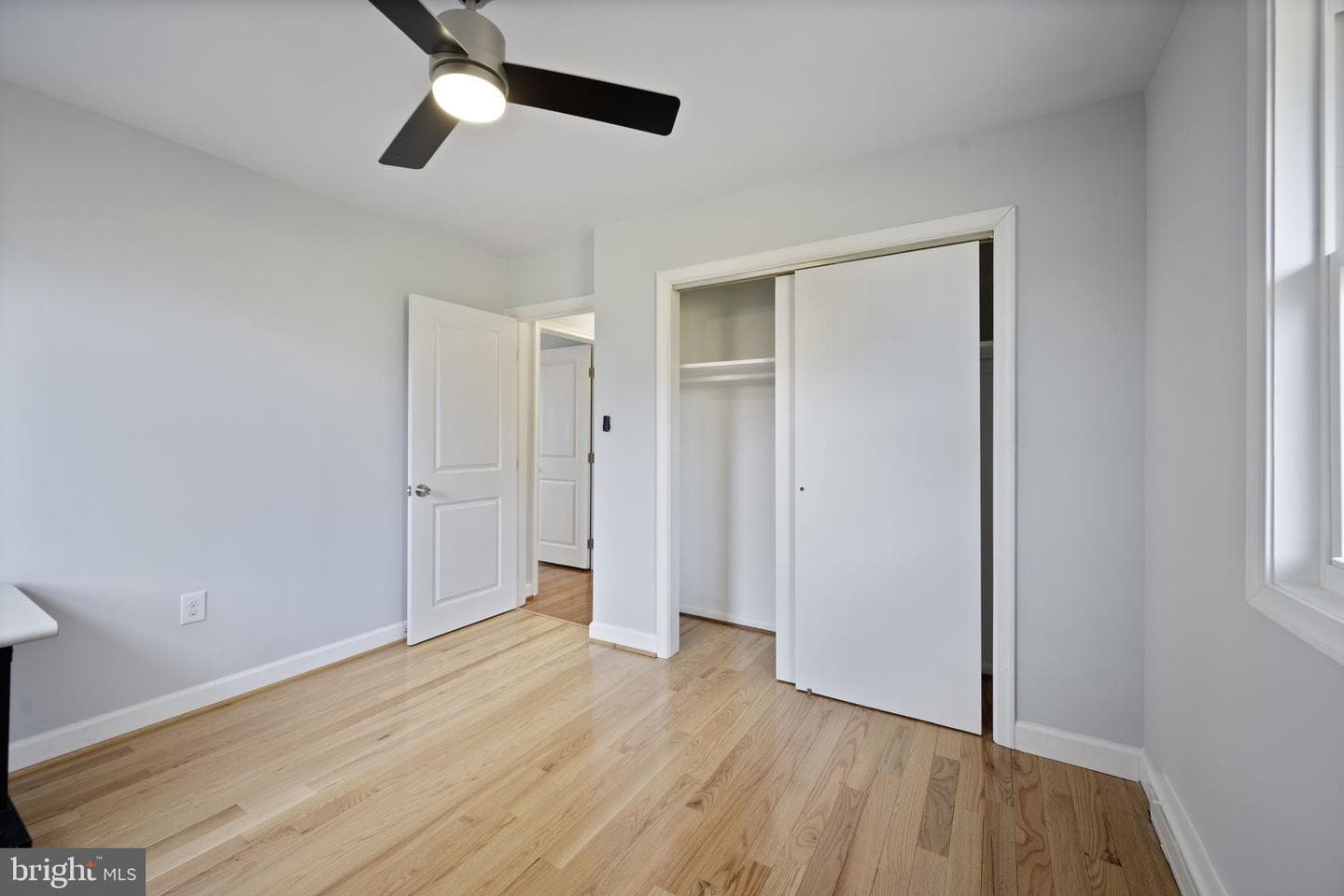 4001 Parkwood Avenue photo 19