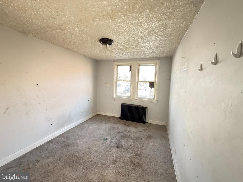 526 Sheridan Avenue photo 8