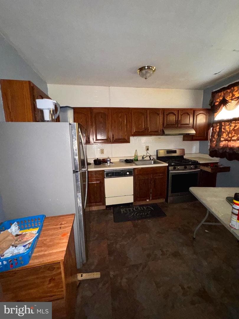 2728 Pelham Avenue photo 6