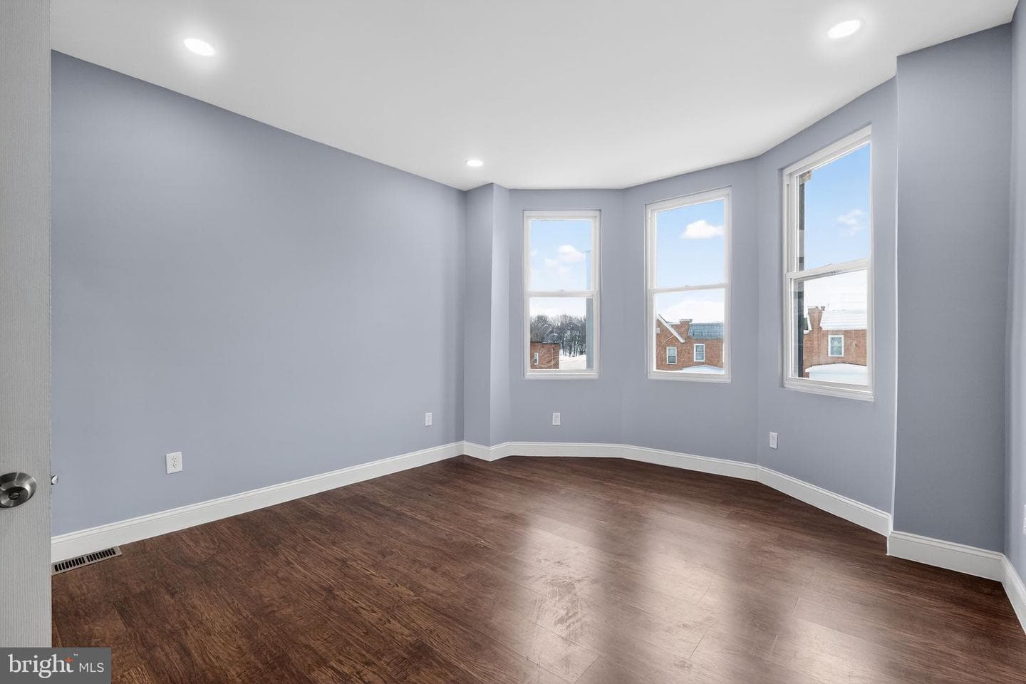 5018 Belair Road photo 16