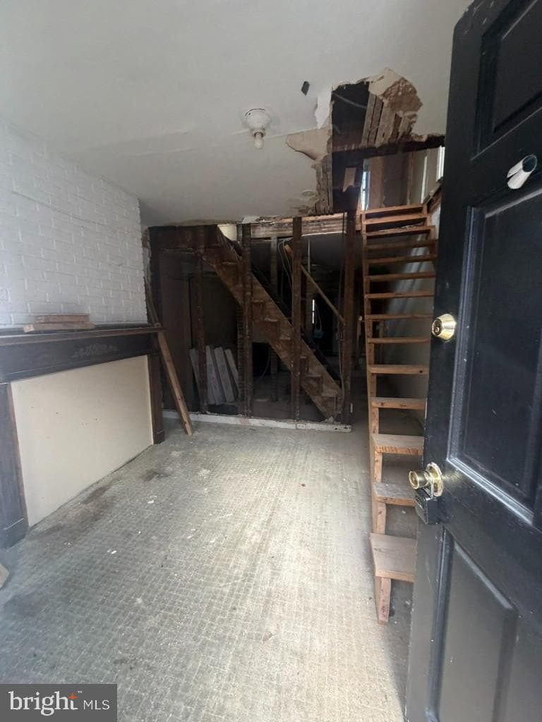 1610 Lemmon Street photo 2