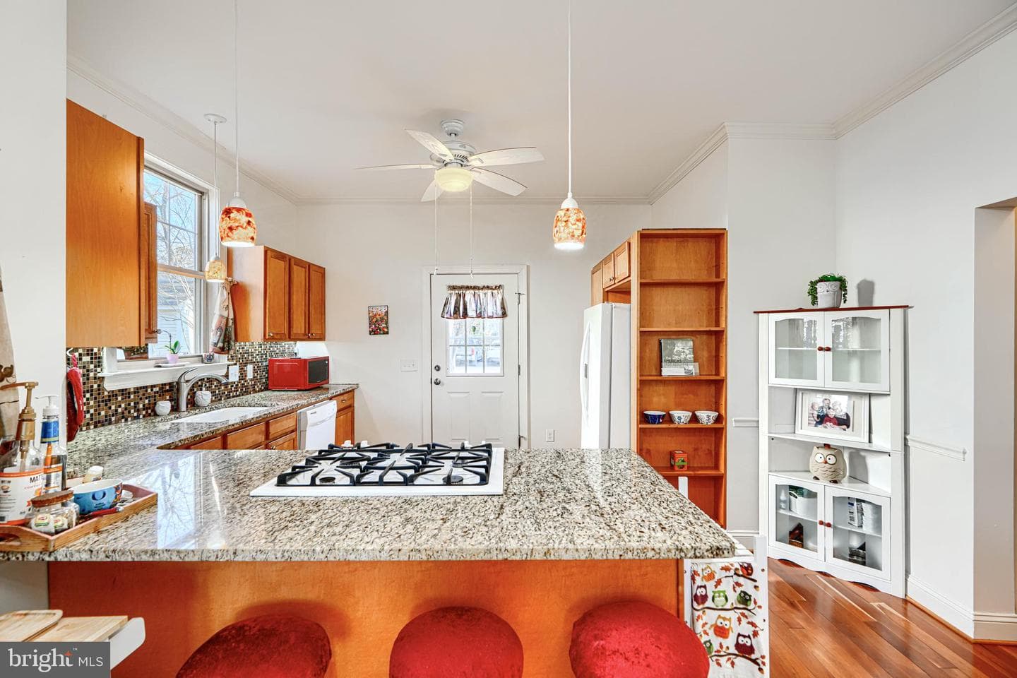 2215 South Road photo 10