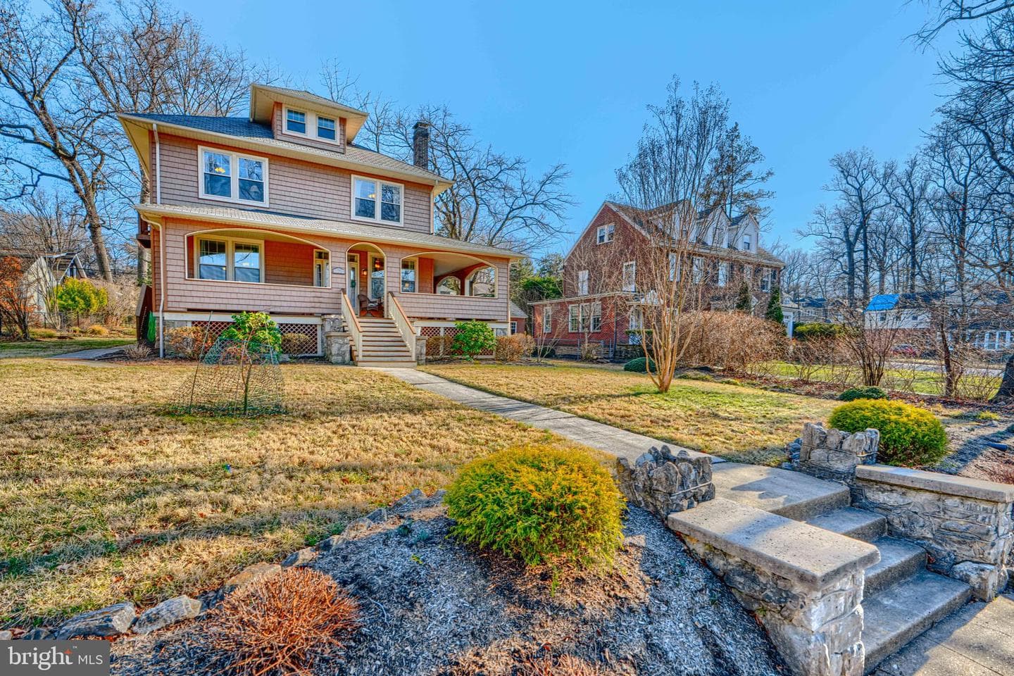 2215 South Road photo 2