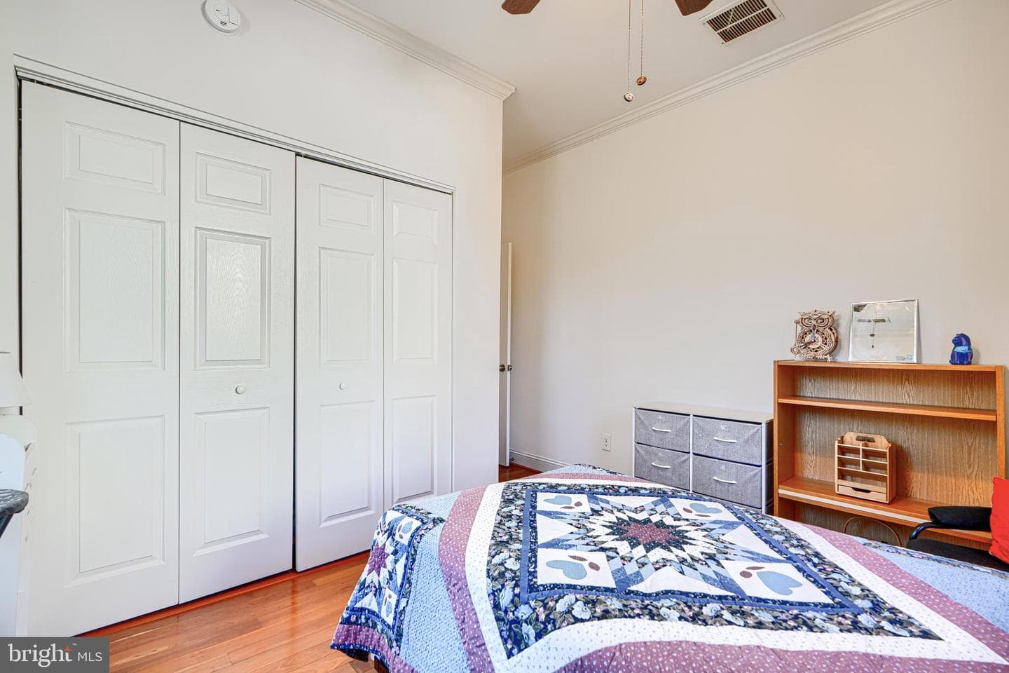 2215 South Road photo 27