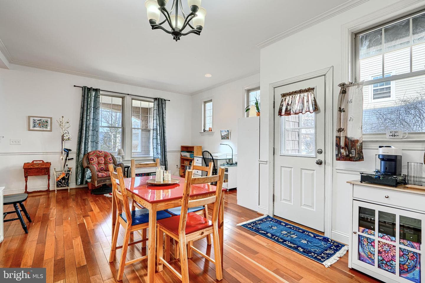2215 South Road photo 9