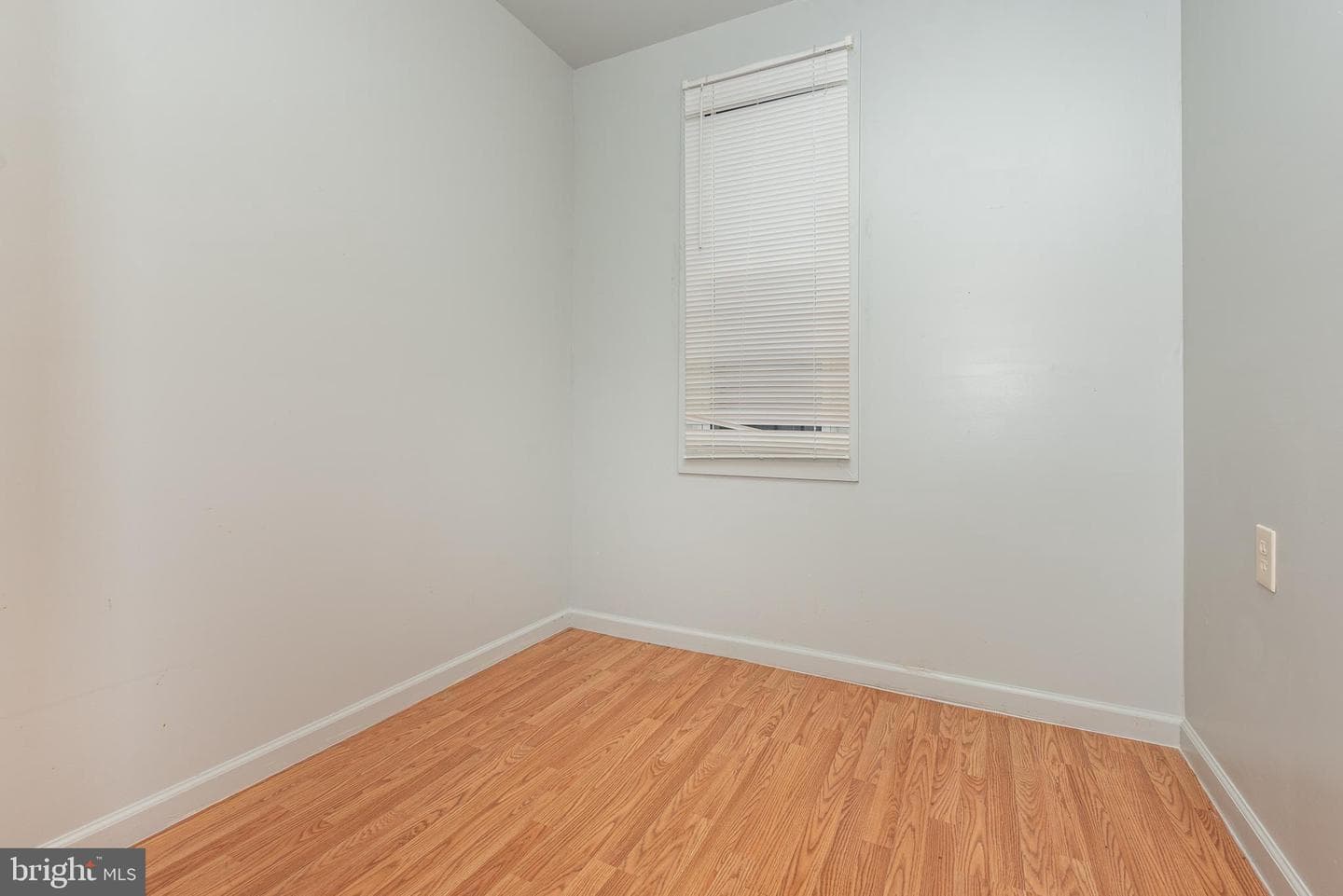 3126 W North Avenue photo 21