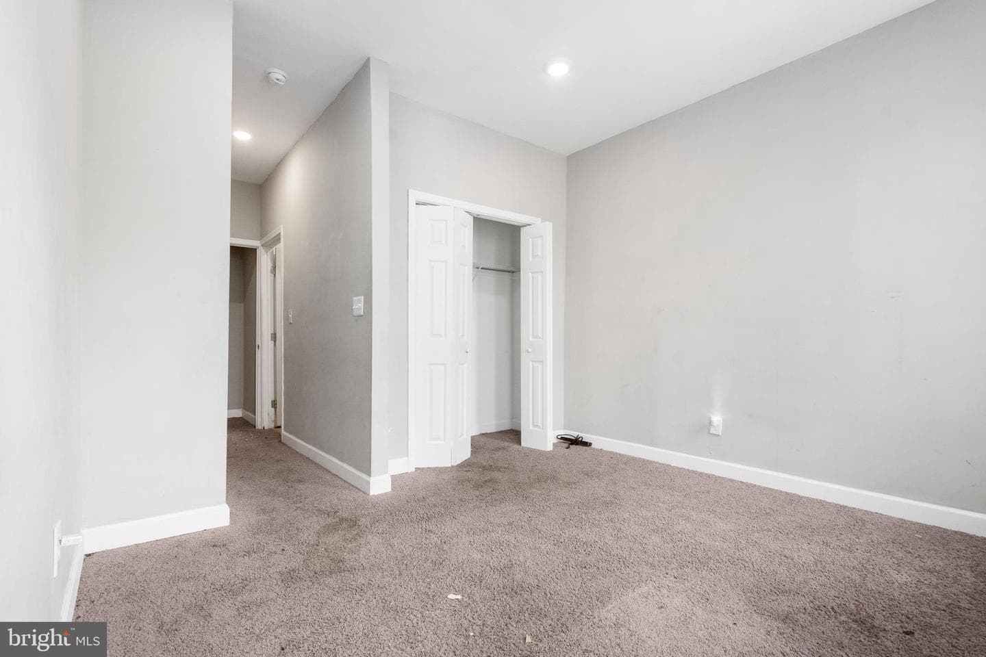 805 Mckean Avenue photo 18