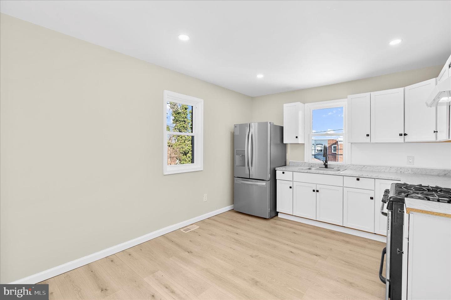 814 Jack St photo 11