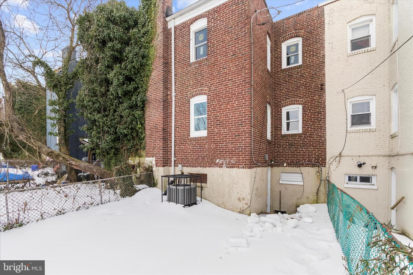 814 Jack St photo 32