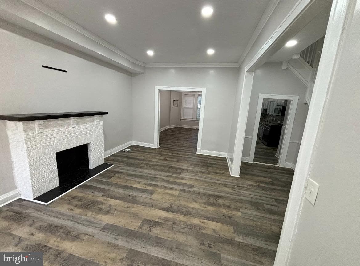 2908 Hilldale Avenue photo 3