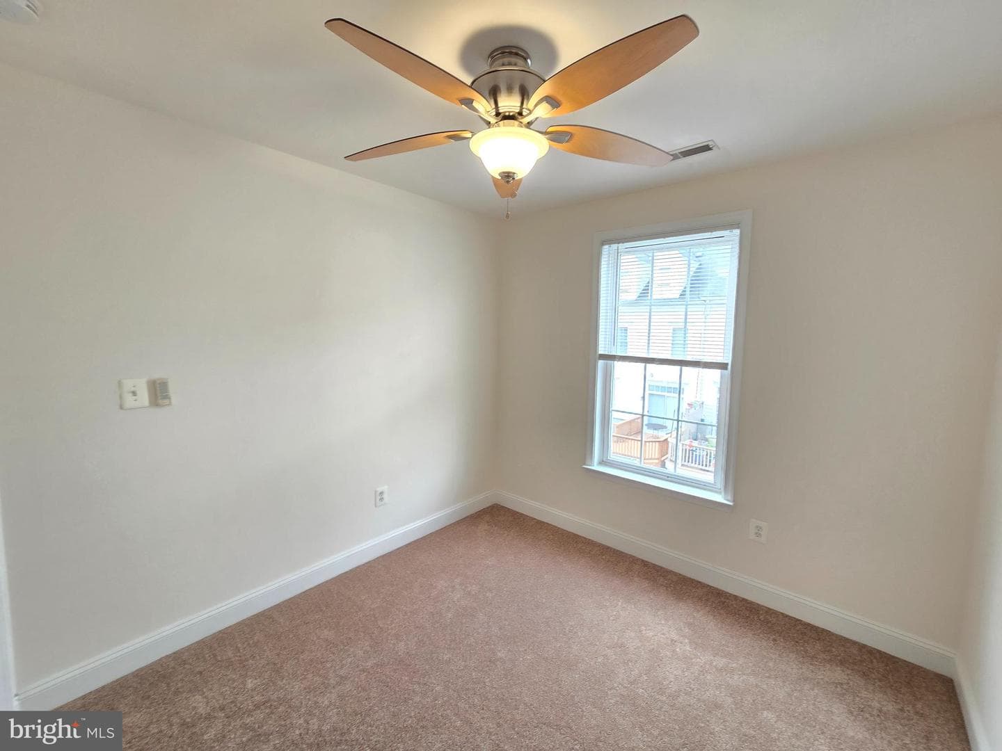876 Ryan Street photo 27