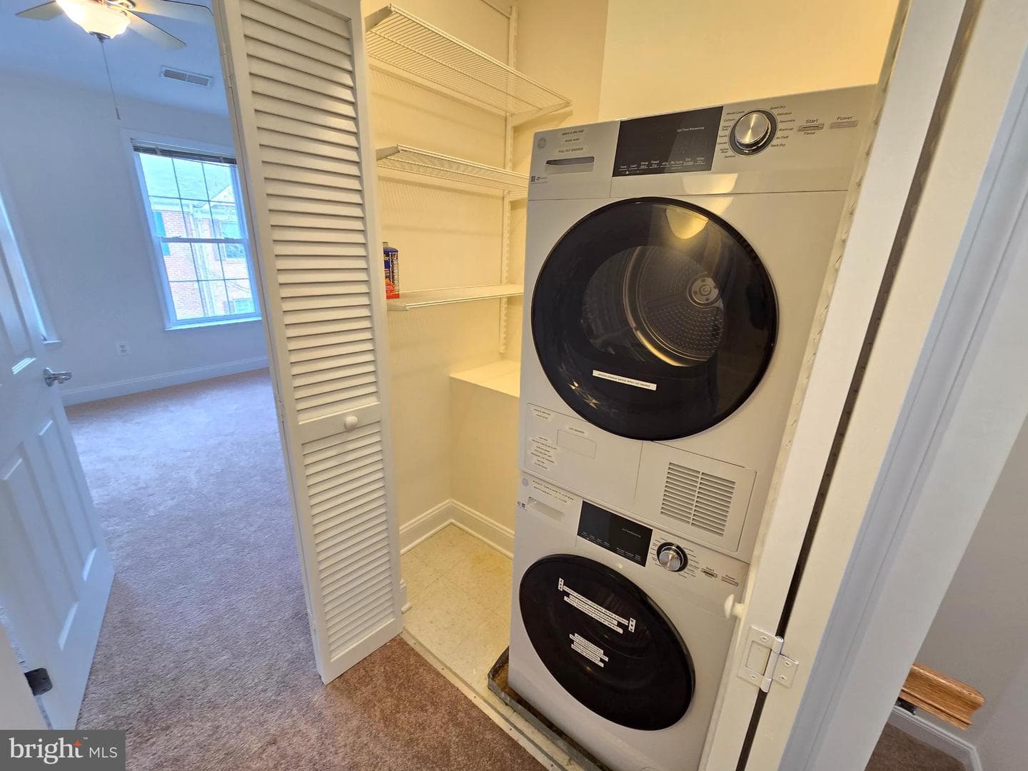 876 Ryan Street photo 34