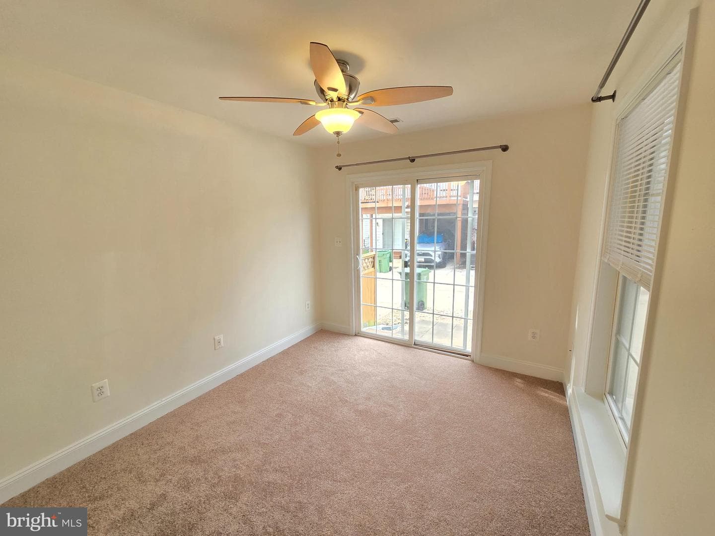 876 Ryan Street photo 35