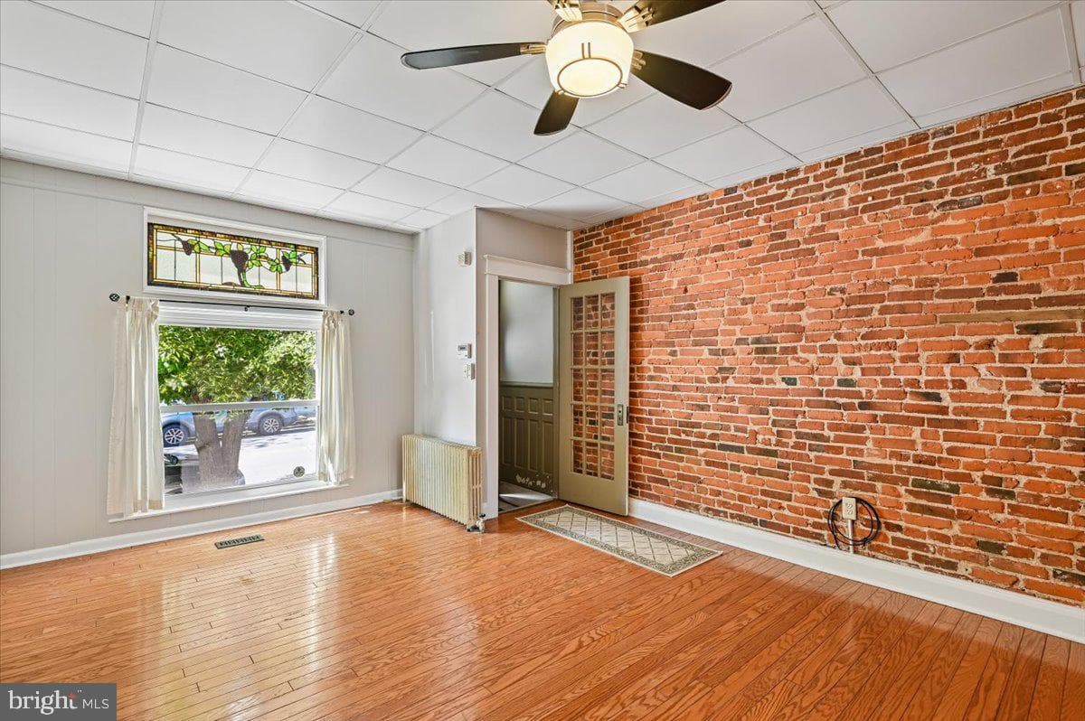 3720 Foster Avenue photo 5