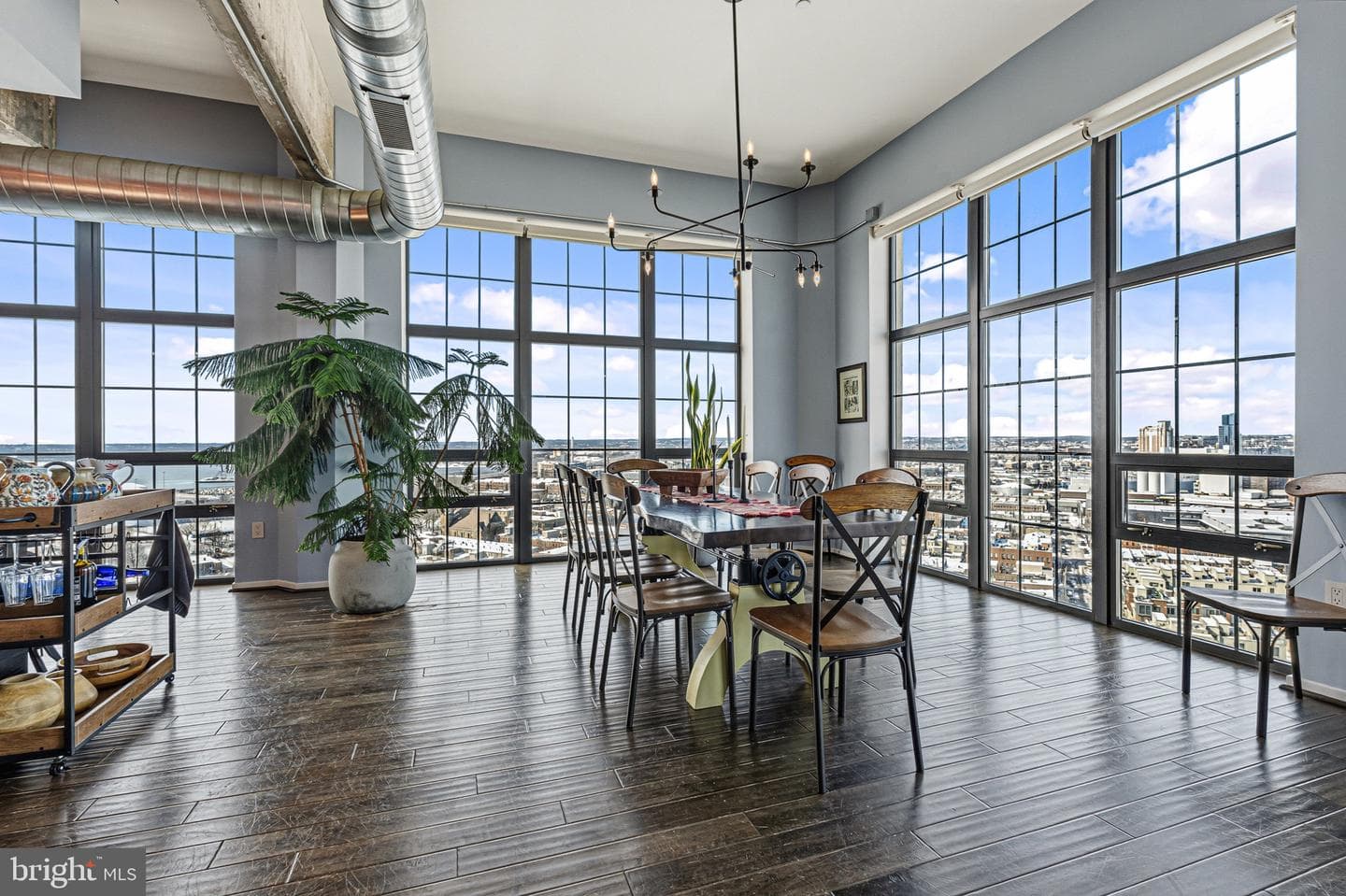 1200 Steuart Street #1711 photo 3