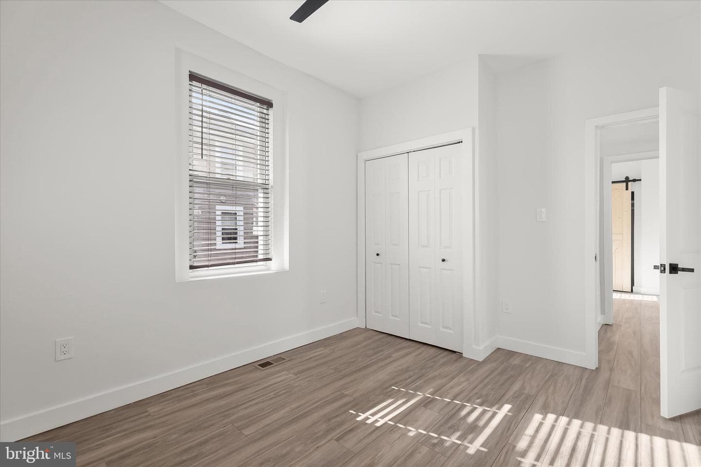 5822 Ethelbert Avenue photo 17