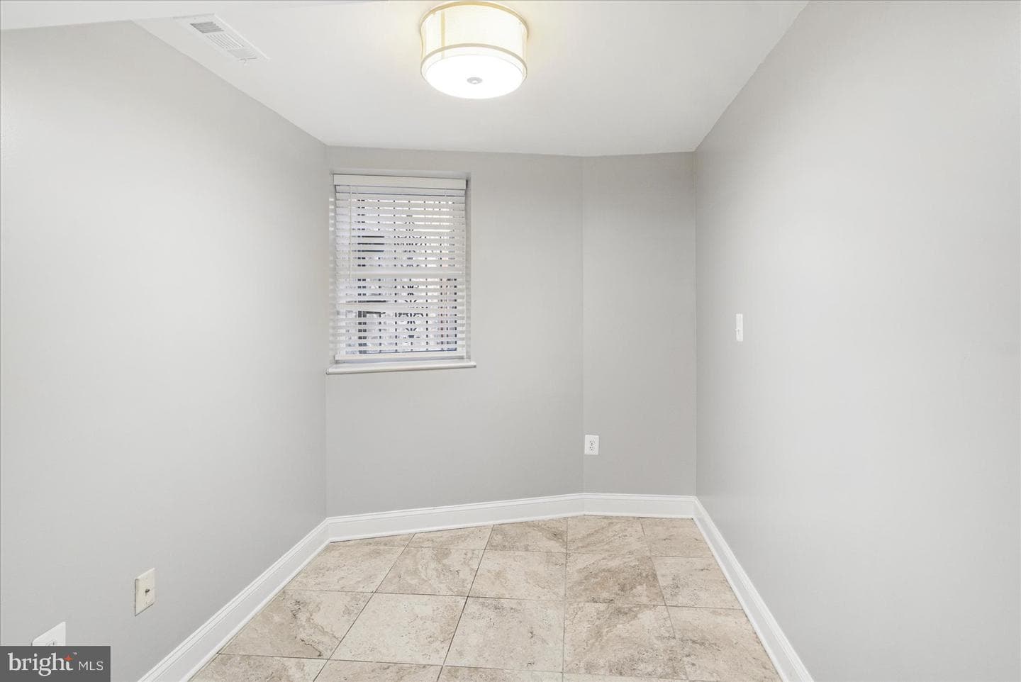 2428 Mcculloh Street photo 33
