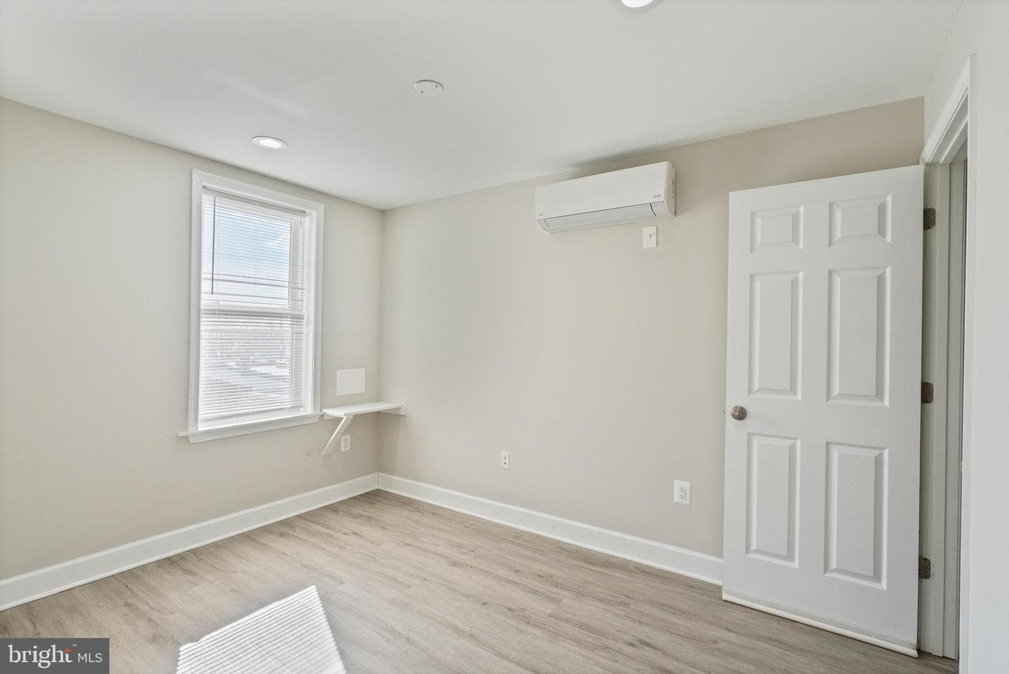 3819 Roland Avenue photo 43